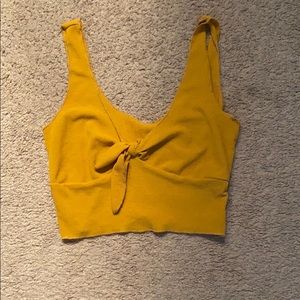 A very cute crop top !